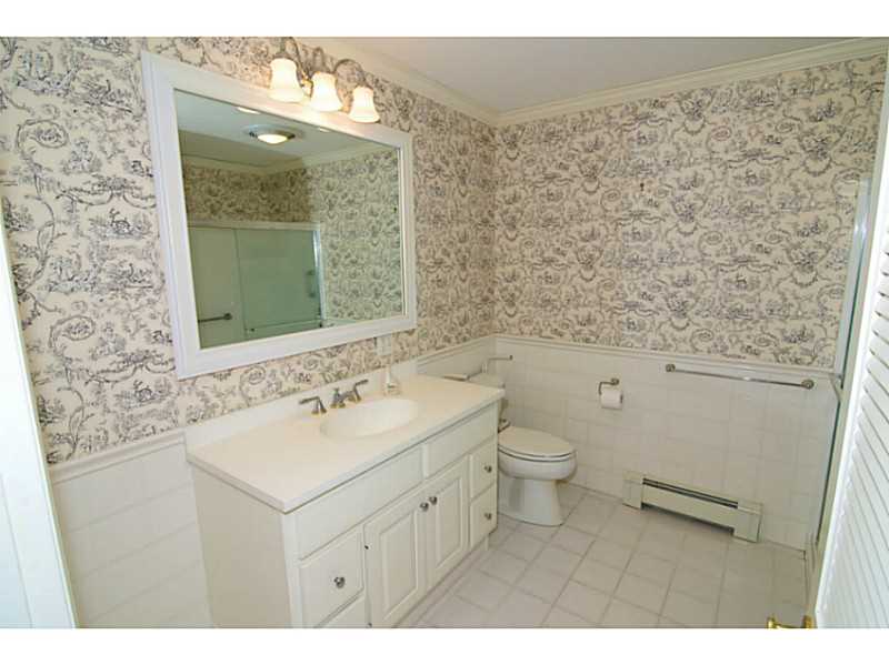 2 Deer Run Westerly, RI 02891 - Photo 15 of 23 Master Bath/Spa.