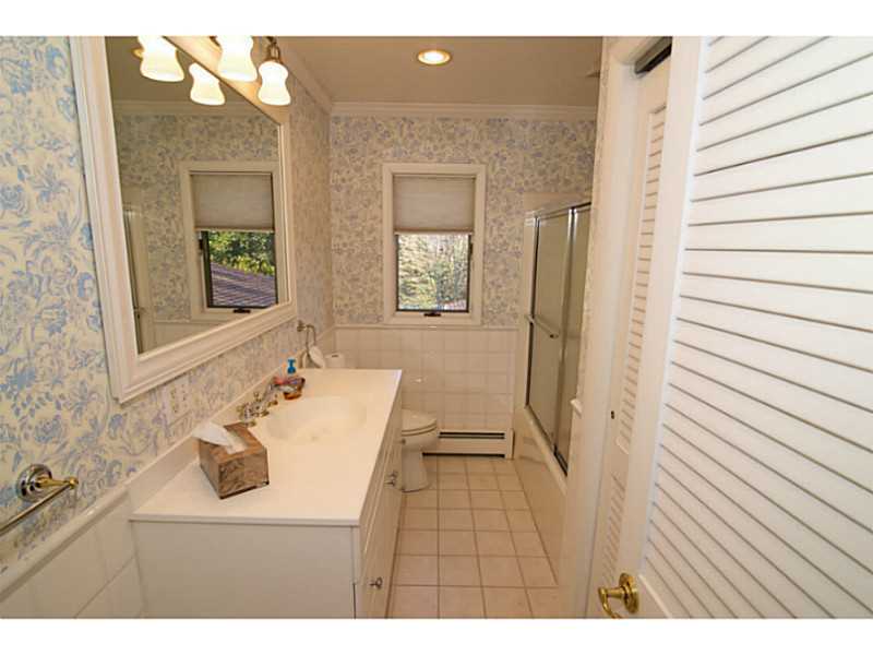 2 Deer Run Westerly, RI 02891 - Photo 20 of 23 Bathroom.