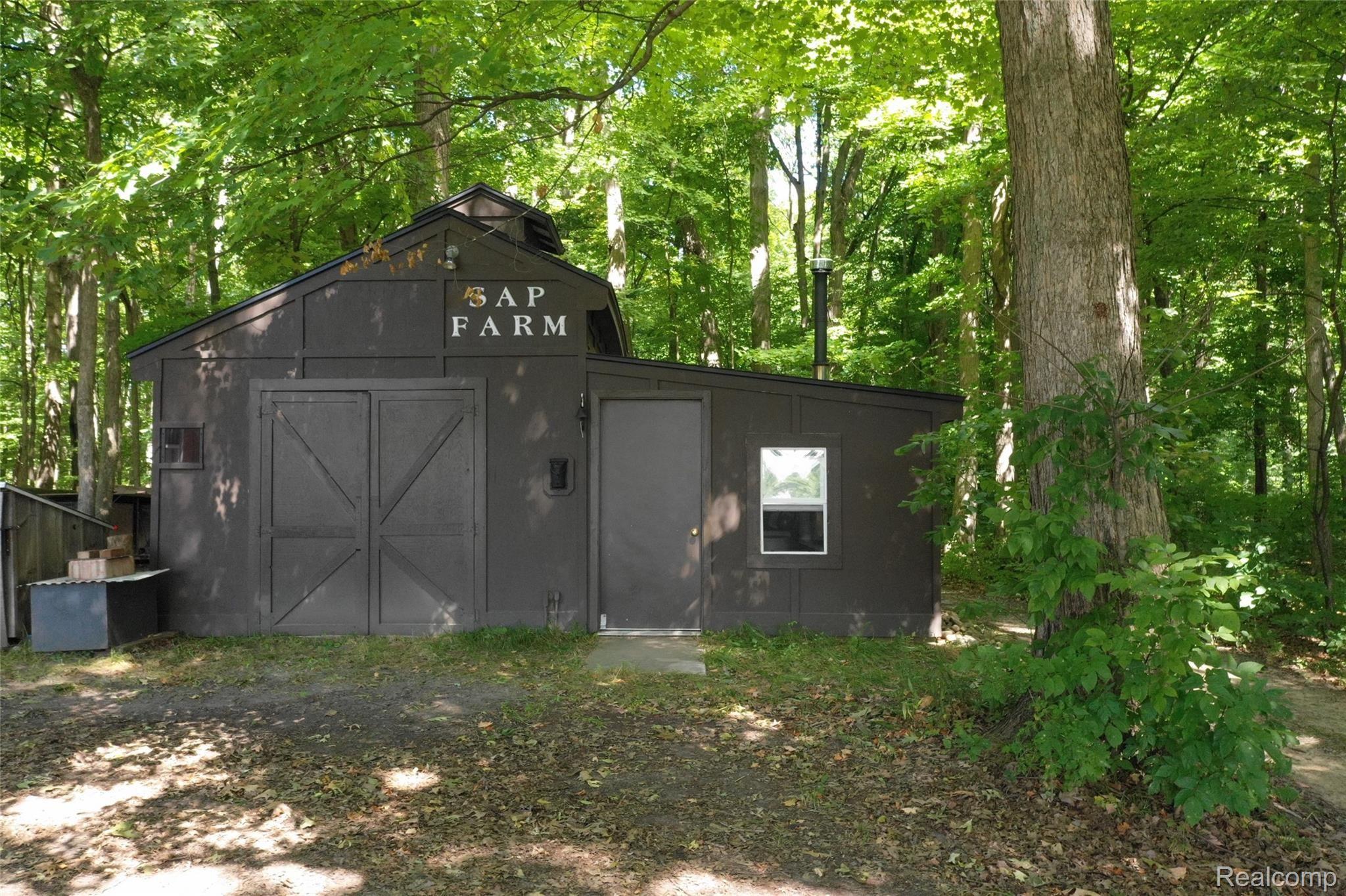 10443 Hill Road Goodrich, MI 48438 - Photo 82 of 85 drone-18.JPG