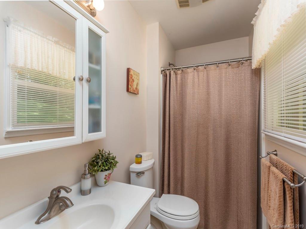 239 Dolan Road Waynesville, NC 28786 - Photo 12 of 27 Gallery Image 12