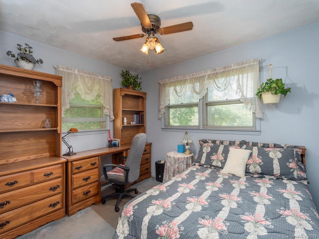 239 Dolan Road Waynesville, NC 28786 - Photo 13 of 27 Gallery Image 13
