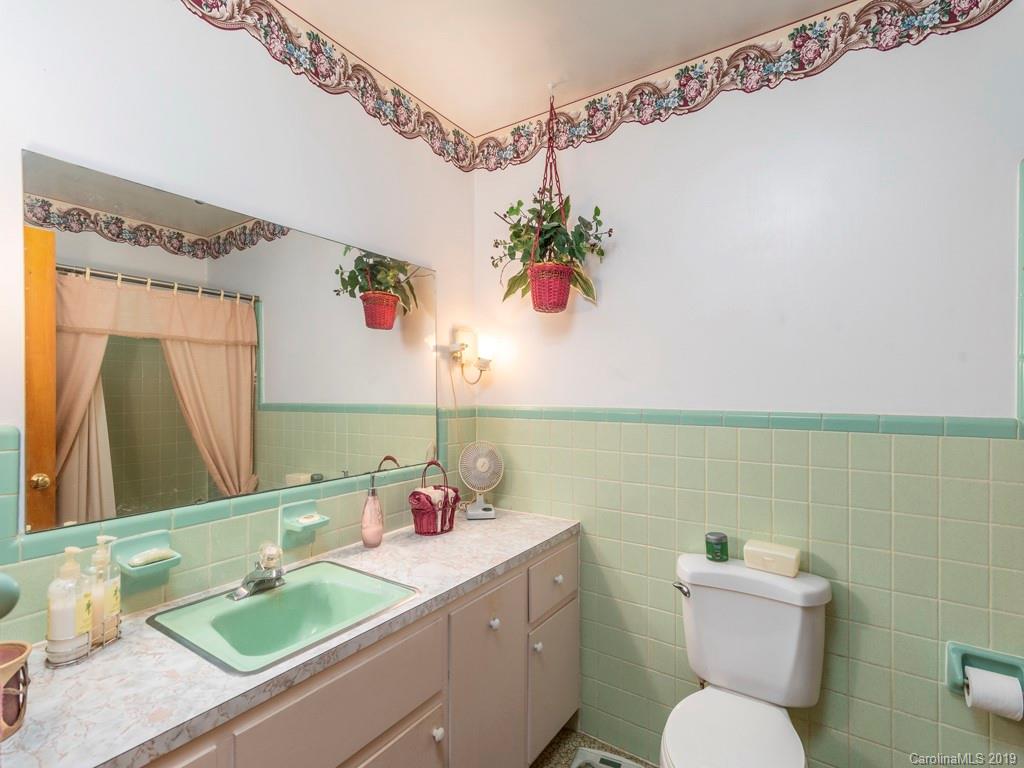 239 Dolan Road Waynesville, NC 28786 - Photo 14 of 27 Gallery Image 14