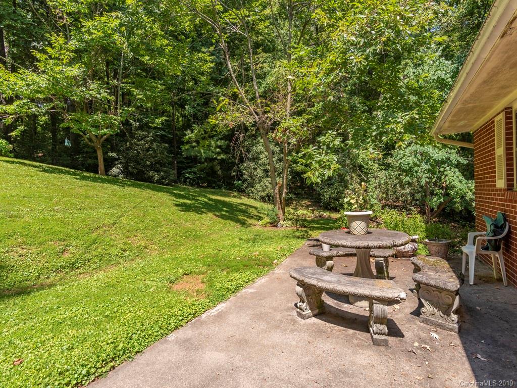 239 Dolan Road Waynesville, NC 28786 - Photo 19 of 27 Gallery Image 19