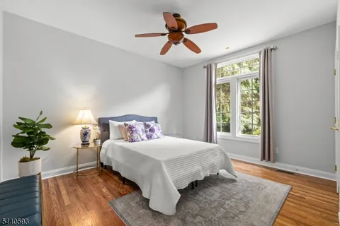$1,950,000 | 33 Fox Run, North Caldwell, NJ 07006