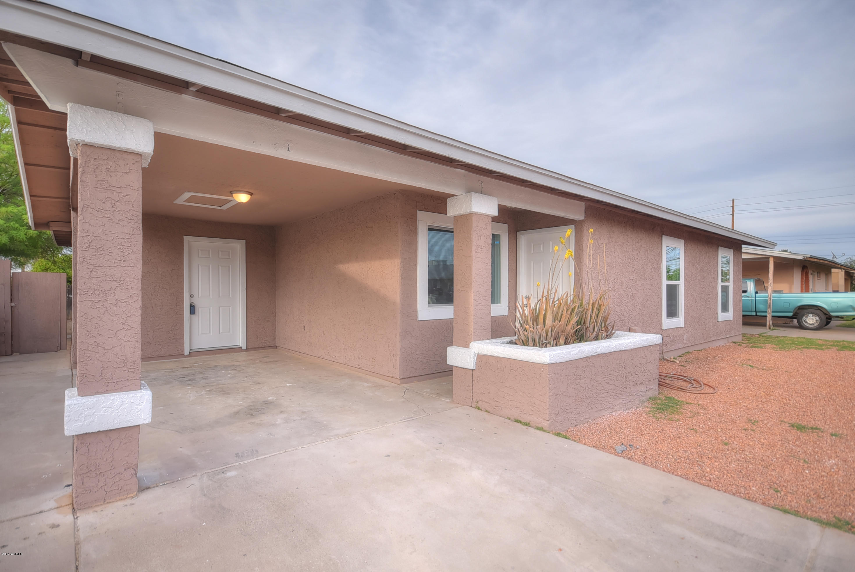 4736 East Apollo Road Phoenix, AZ 85042 - Photo 3 of 25 3