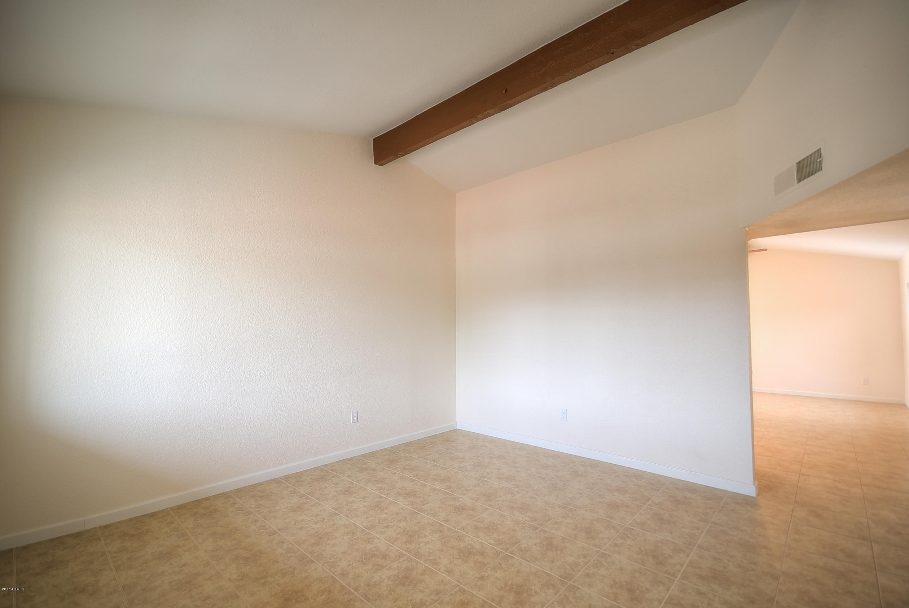 4736 East Apollo Road Phoenix, AZ 85042 - Photo 5 of 25 5