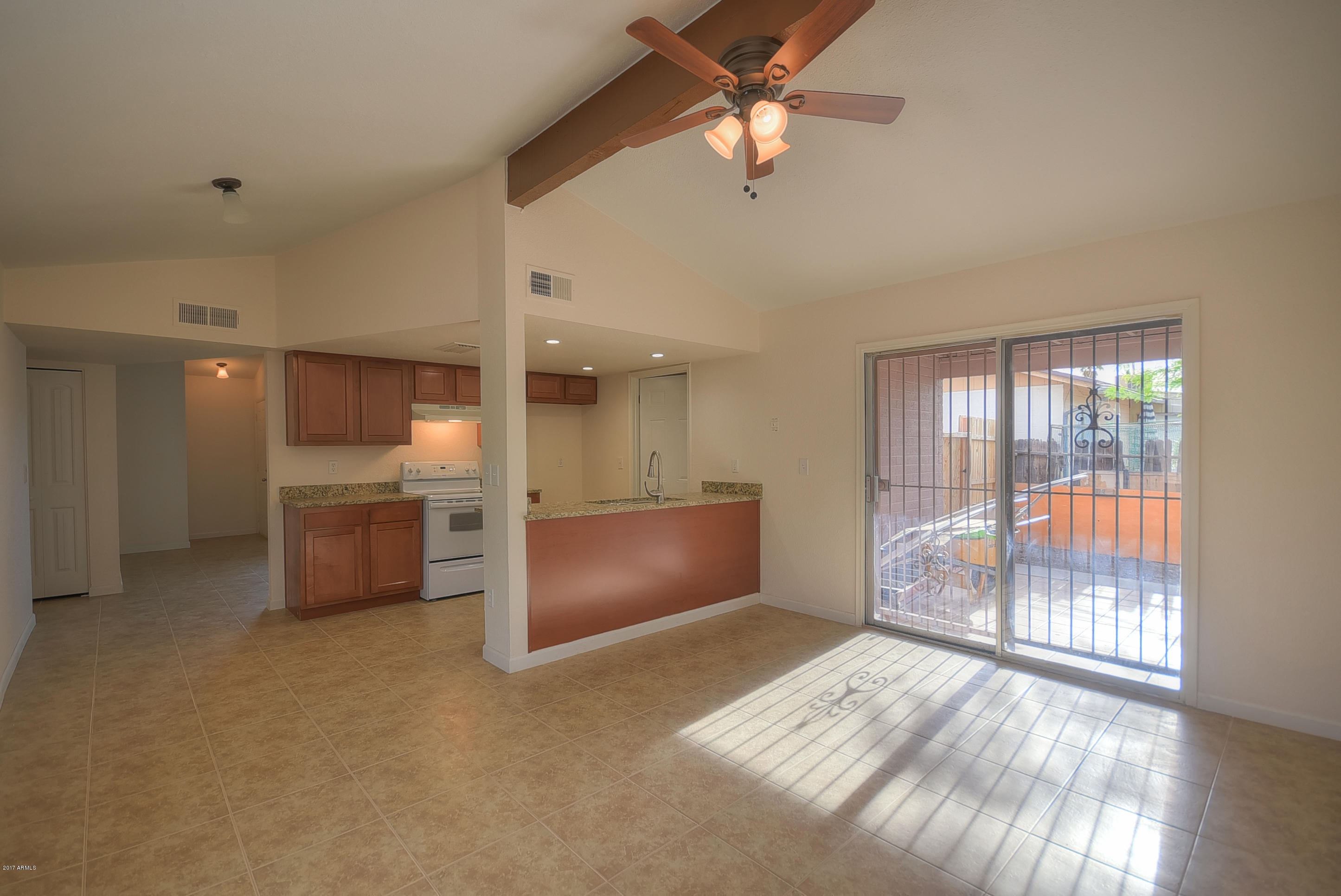 4736 East Apollo Road Phoenix, AZ 85042 - Photo 8 of 25 8