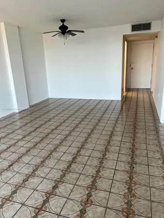 $165,000 | 15600 Northwest 7th Avenue, Unit 821, Miami, FL 33169