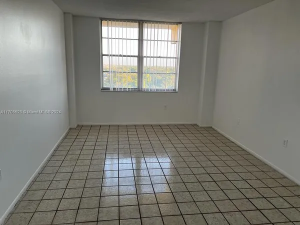 $165,000 | 15600 Northwest 7th Avenue, Unit 821, Miami, FL 33169