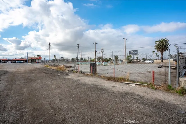 $235,000 | 26468 Base Line Street, Highland, CA 92346