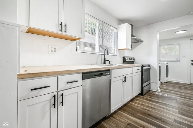 $195,000 | 4018 Boulevard Place, Indianapolis, IN 46208