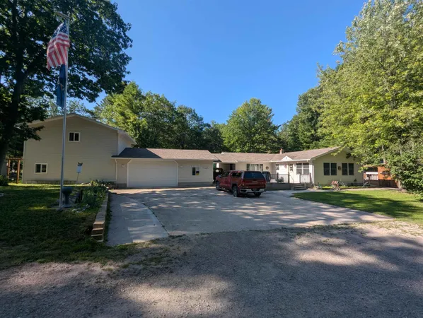 $285,000 | 5314 East 16th Street, Au Gres, MI 48703