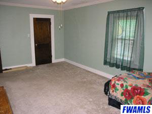 1608 Fairhill Road Fort Wayne, IN 46808 - Photo 9 of 19