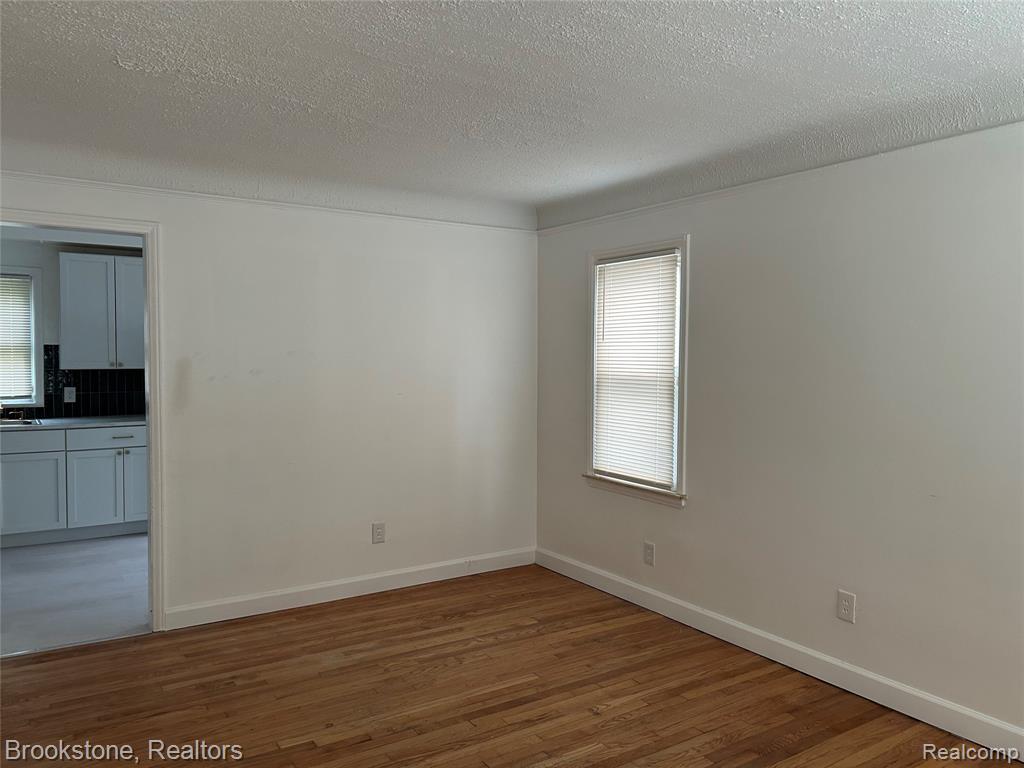 26707 Penn Street Inkster, MI 48141 - Photo 3 of 29