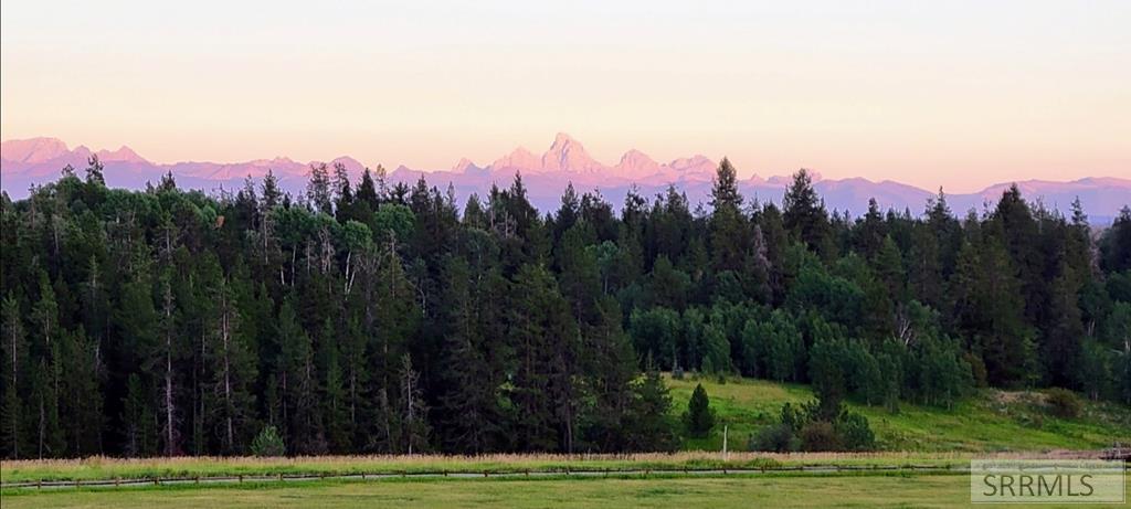 1660 Shadow Loop South Ashton, ID 83420 - Photo 27 of 35