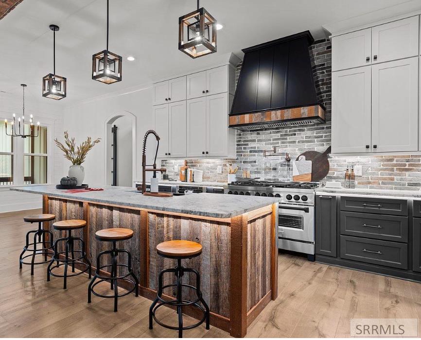 1660 Shadow Loop South Ashton, ID 83420 - Photo 8 of 35