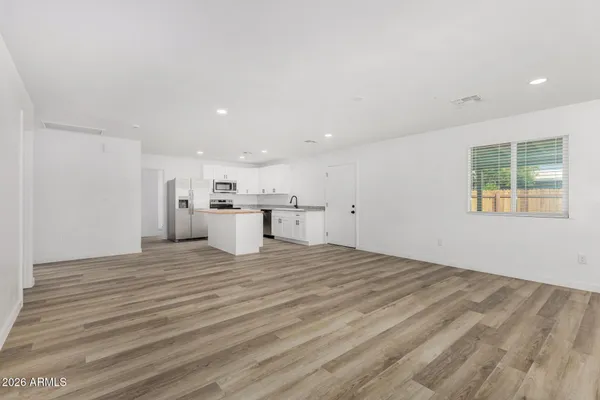 $559,900 | 2208 East Alta Vista Road, Phoenix, AZ 85042
