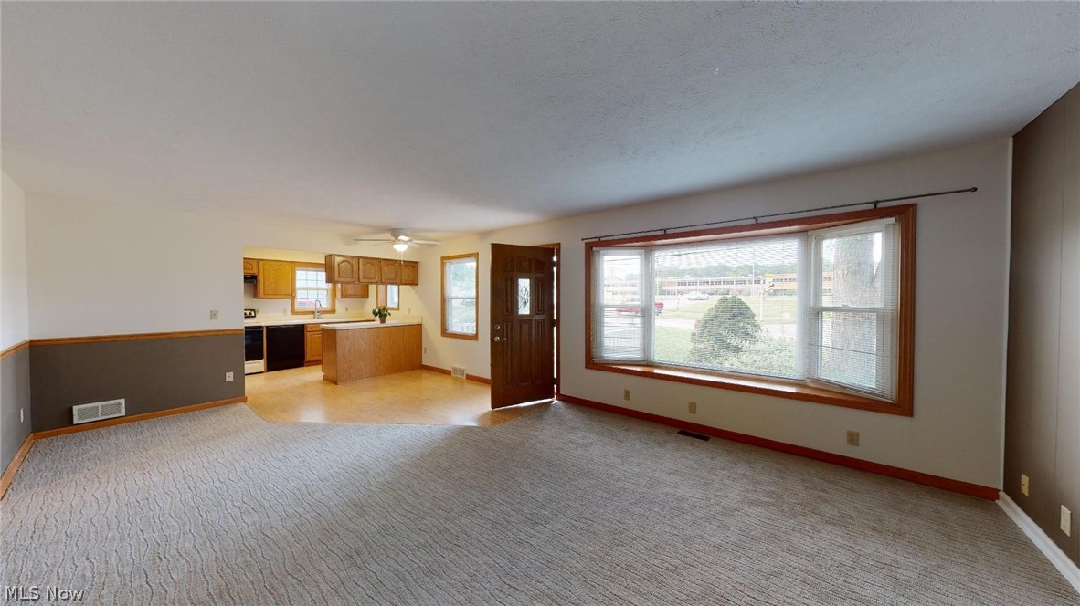 2316 Rockefeller Road Wickliffe, OH 44092 - Photo 2 of 18 Gallery Image 2