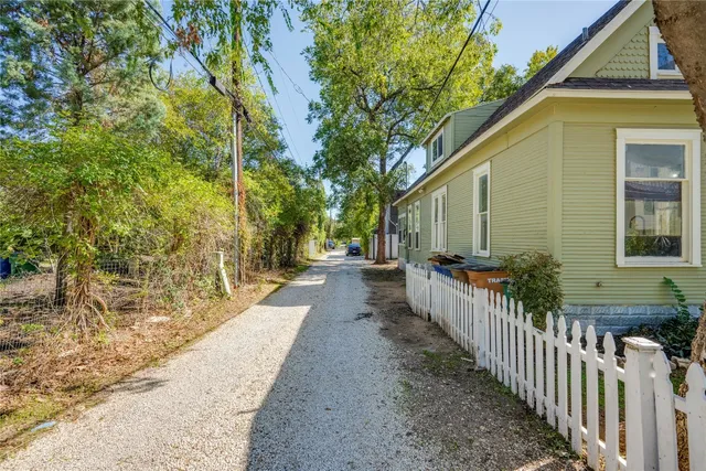 $2,150 | 81 San Marcos Street, Unit 87, Austin, TX 78702