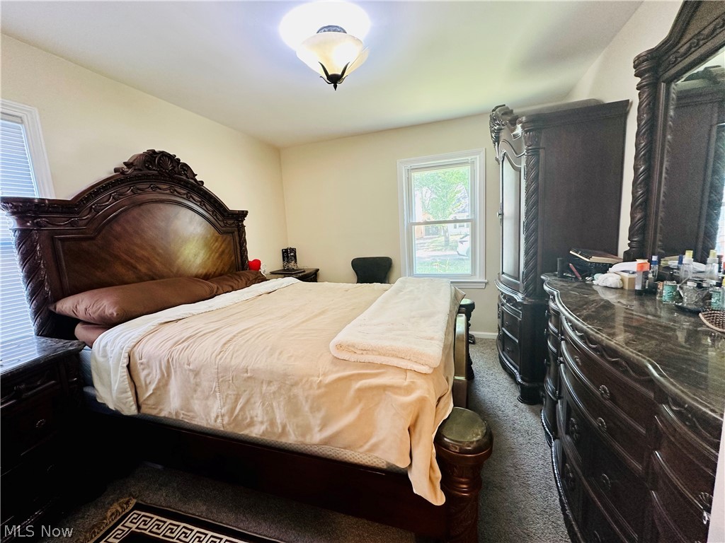 18613 Homeway Road Cleveland, OH 44135 - Photo 16 of 19 Bedroom with carpet floors