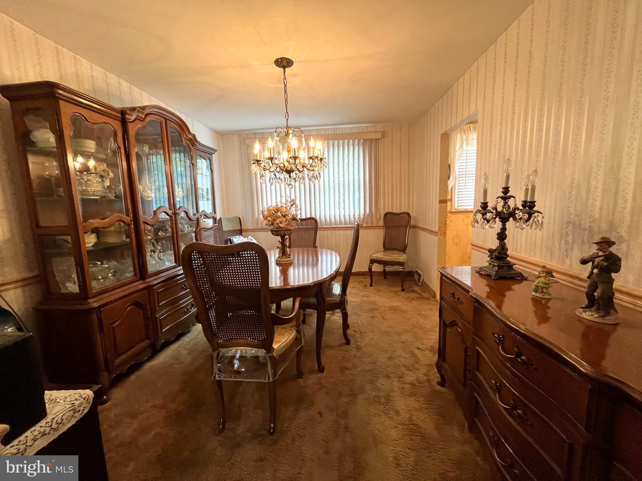 11724 Brandon Road Philadelphia, PA 19154 - Photo 13 of 56 Large Dining Room