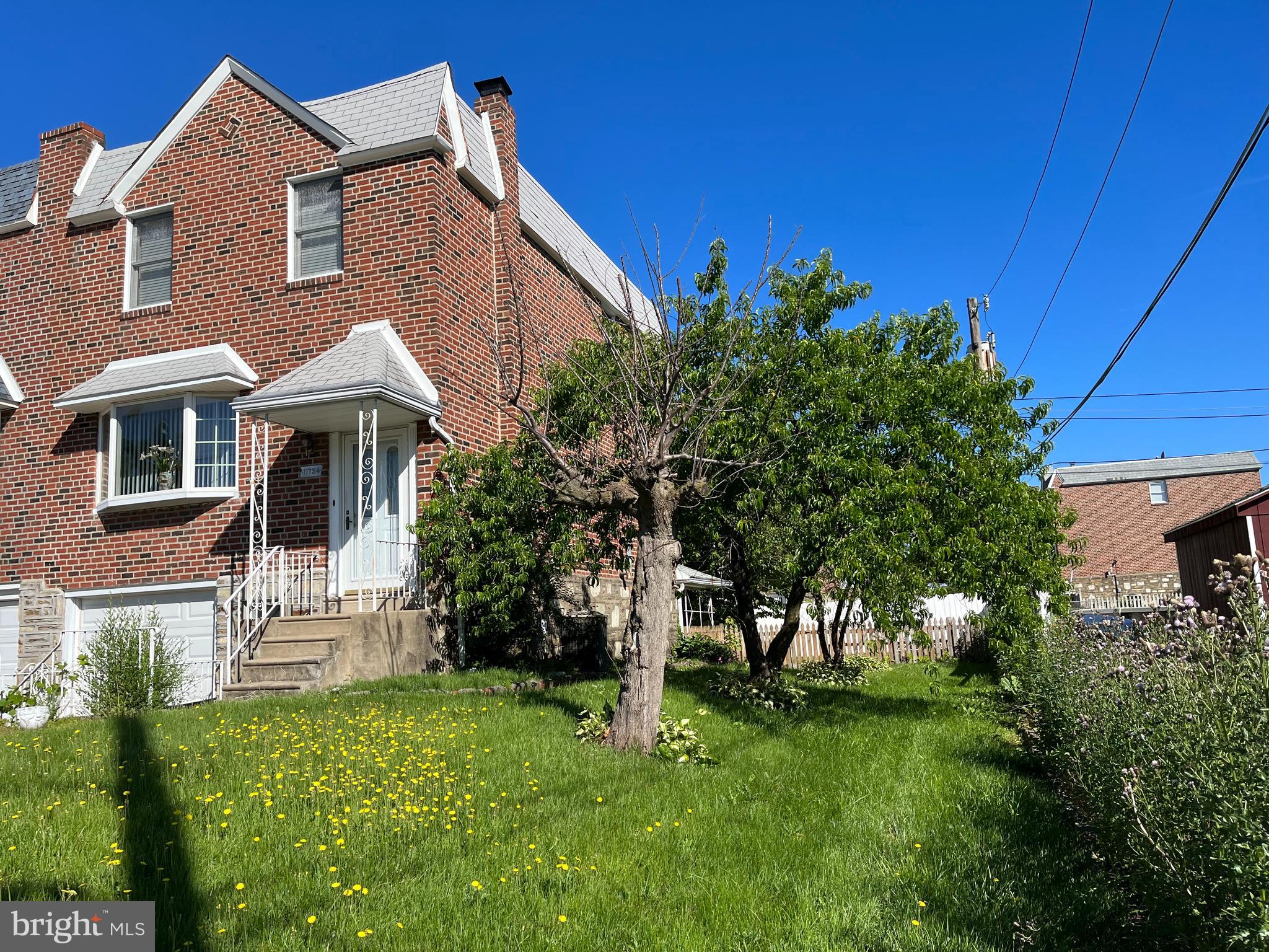 11724 Brandon Road Philadelphia, PA 19154 - Photo 3 of 56 Exterior Side