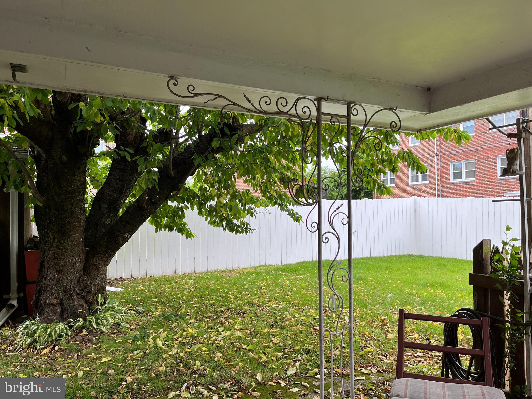 11724 Brandon Road Philadelphia, PA 19154 - Photo 50 of 56 Yard & Covered Patio