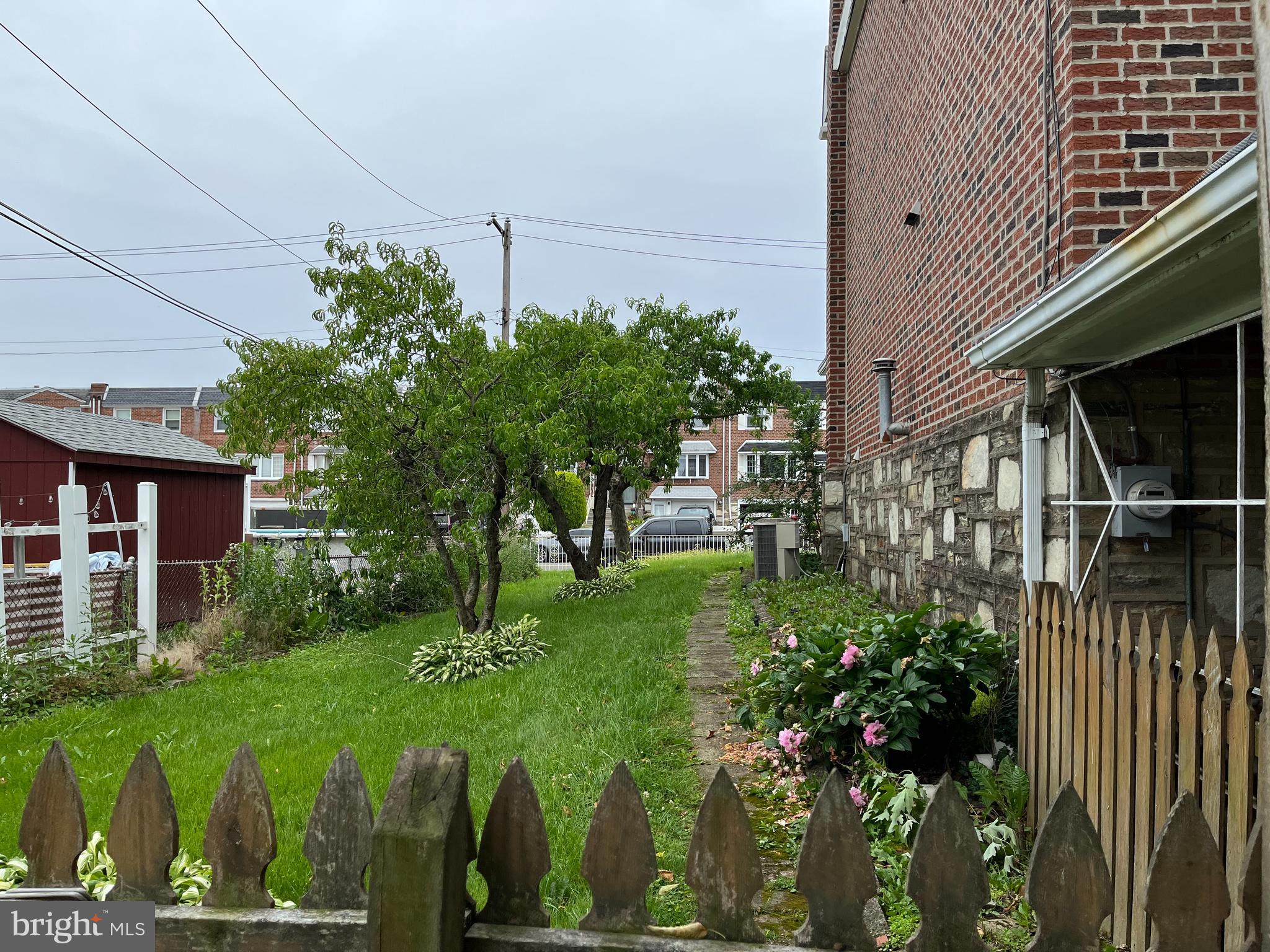 11724 Brandon Road Philadelphia, PA 19154 - Photo 51 of 56 Side Yard