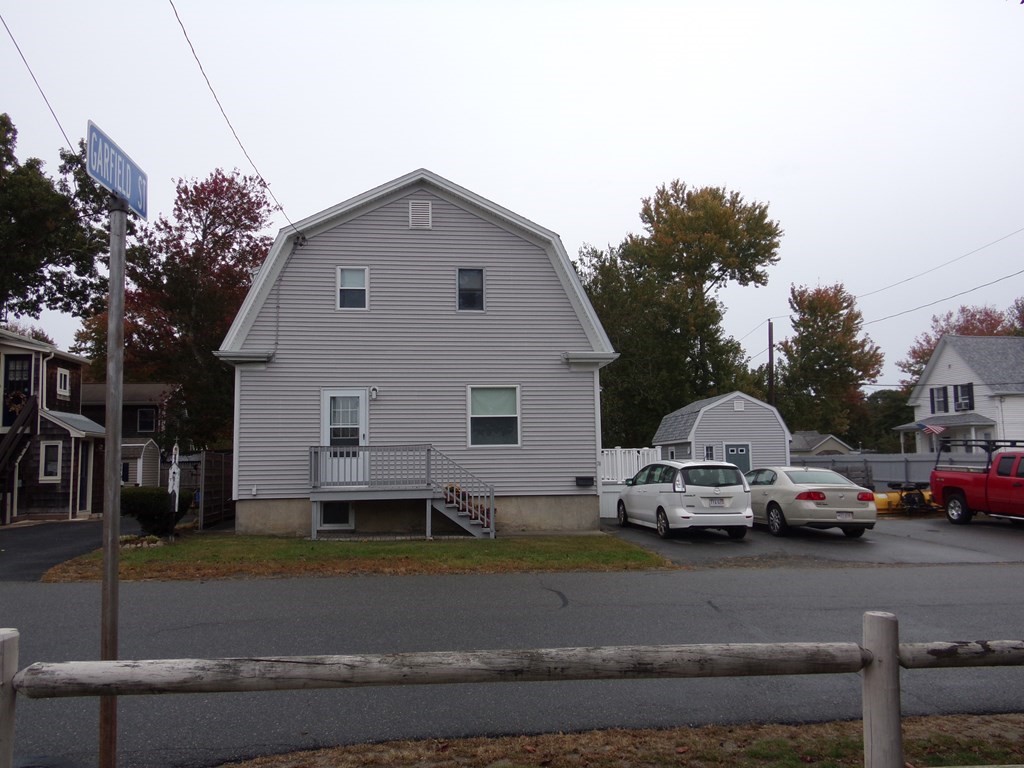 74 James Street Acushnet, MA 02743 - Photo 3 of 41