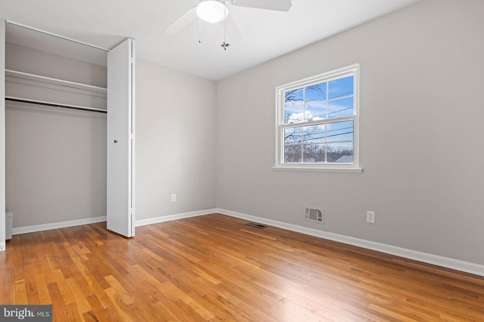 516 Nollmeyer Road Baltimore, MD 21220 - Photo 30 of 67 a view of empty room with wooden floor