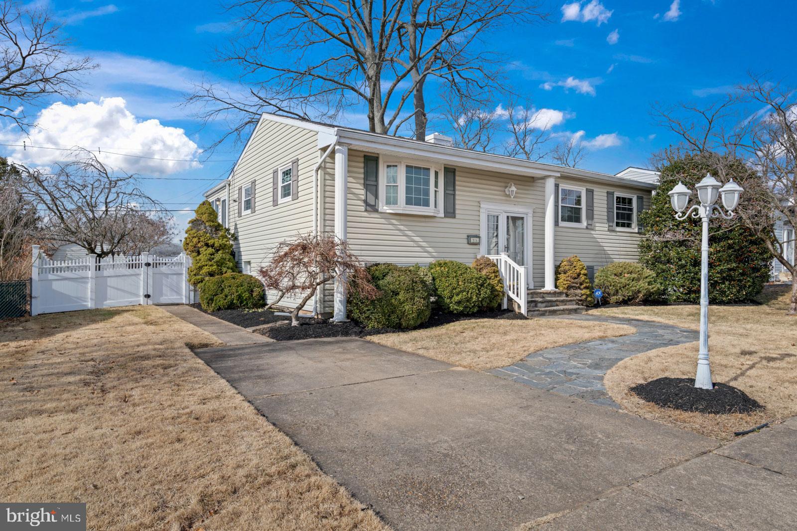 516 Nollmeyer Road Baltimore, MD 21220 - Photo 5 of 67 a house view with a backyard space