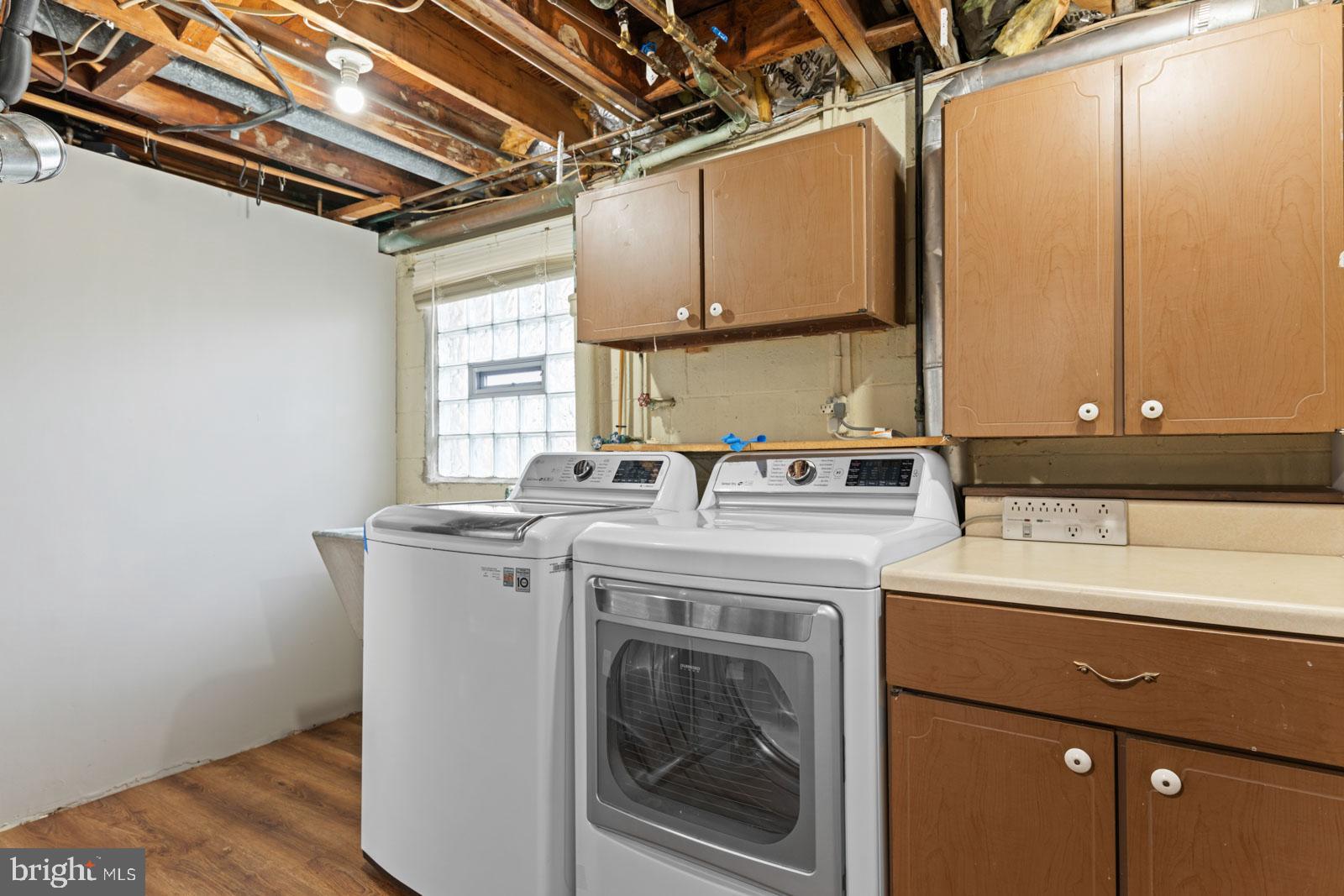 516 Nollmeyer Road Baltimore, MD 21220 - Photo 52 of 67 a utility room with dryer and washer