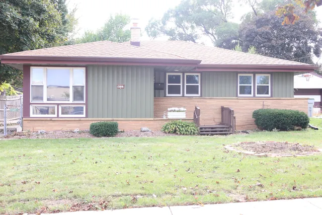 $264,900 | 8523 West Glendale Avenue, Milwaukee, WI 53225