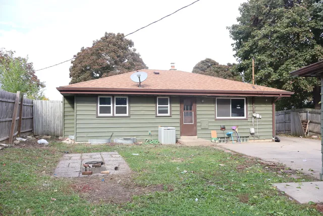 $264,900 | 8523 West Glendale Avenue, Milwaukee, WI 53225