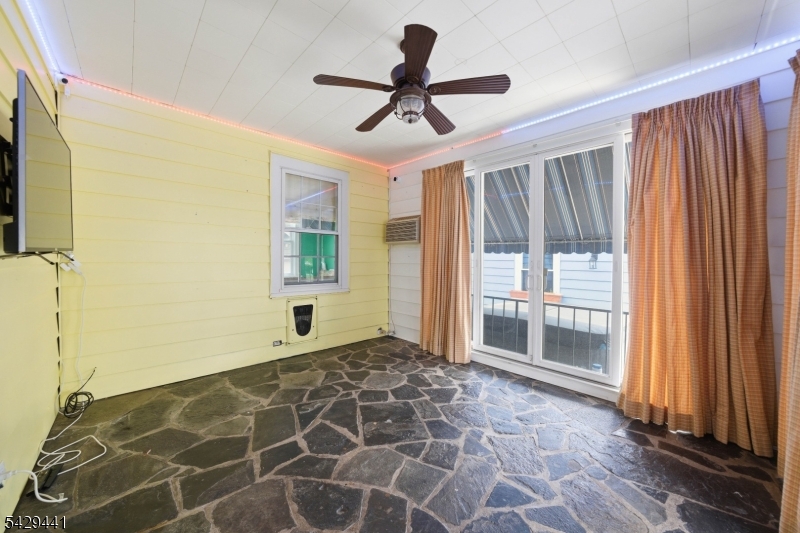 748 Livingston Road Elizabeth, NJ 07208 - Photo 11 of 45
