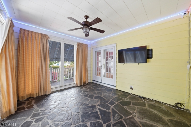 748 Livingston Road Elizabeth, NJ 07208 - Photo 12 of 45