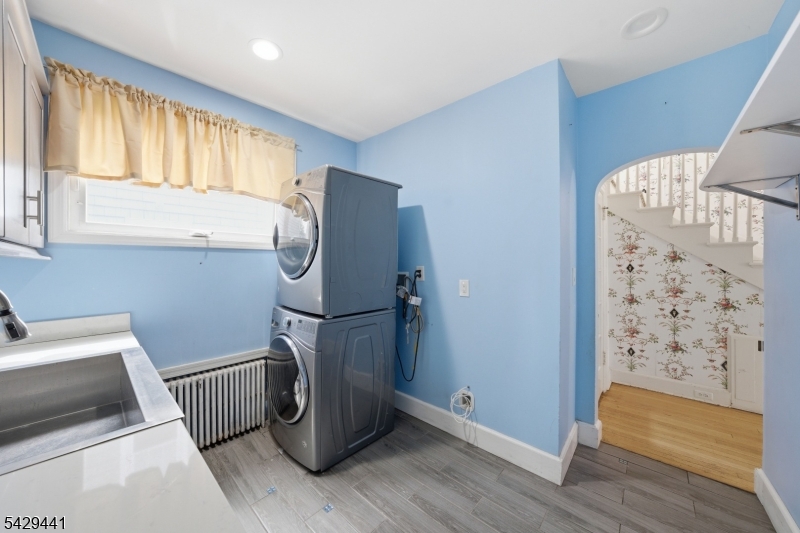 748 Livingston Road Elizabeth, NJ 07208 - Photo 19 of 45