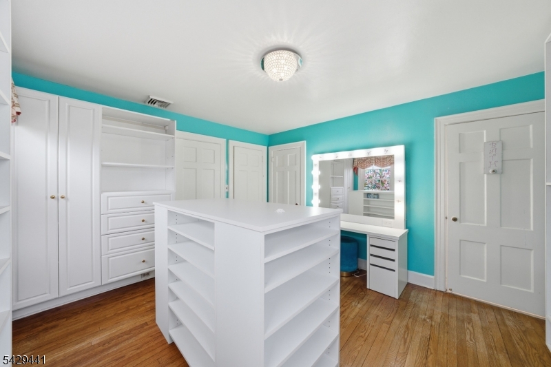 748 Livingston Road Elizabeth, NJ 07208 - Photo 24 of 45