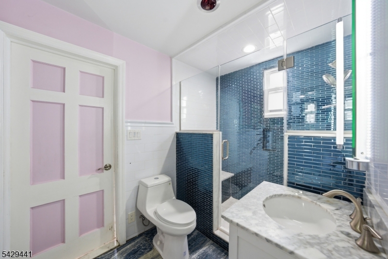 748 Livingston Road Elizabeth, NJ 07208 - Photo 30 of 45