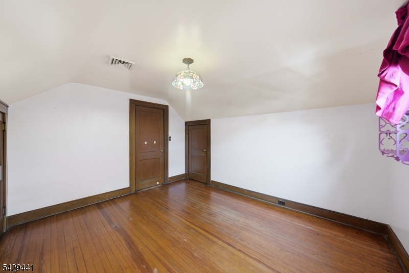 748 Livingston Road Elizabeth, NJ 07208 - Photo 33 of 45