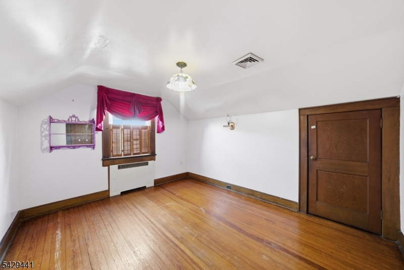 748 Livingston Road Elizabeth, NJ 07208 - Photo 34 of 45