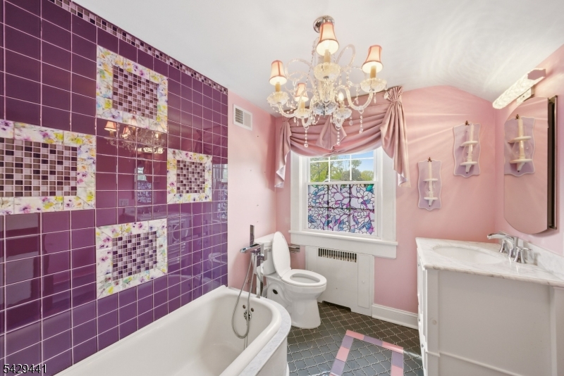 748 Livingston Road Elizabeth, NJ 07208 - Photo 35 of 45