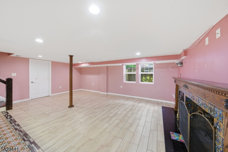 748 Livingston Road Elizabeth, NJ 07208 - Photo 38 of 45