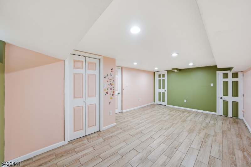 748 Livingston Road Elizabeth, NJ 07208 - Photo 7 of 45