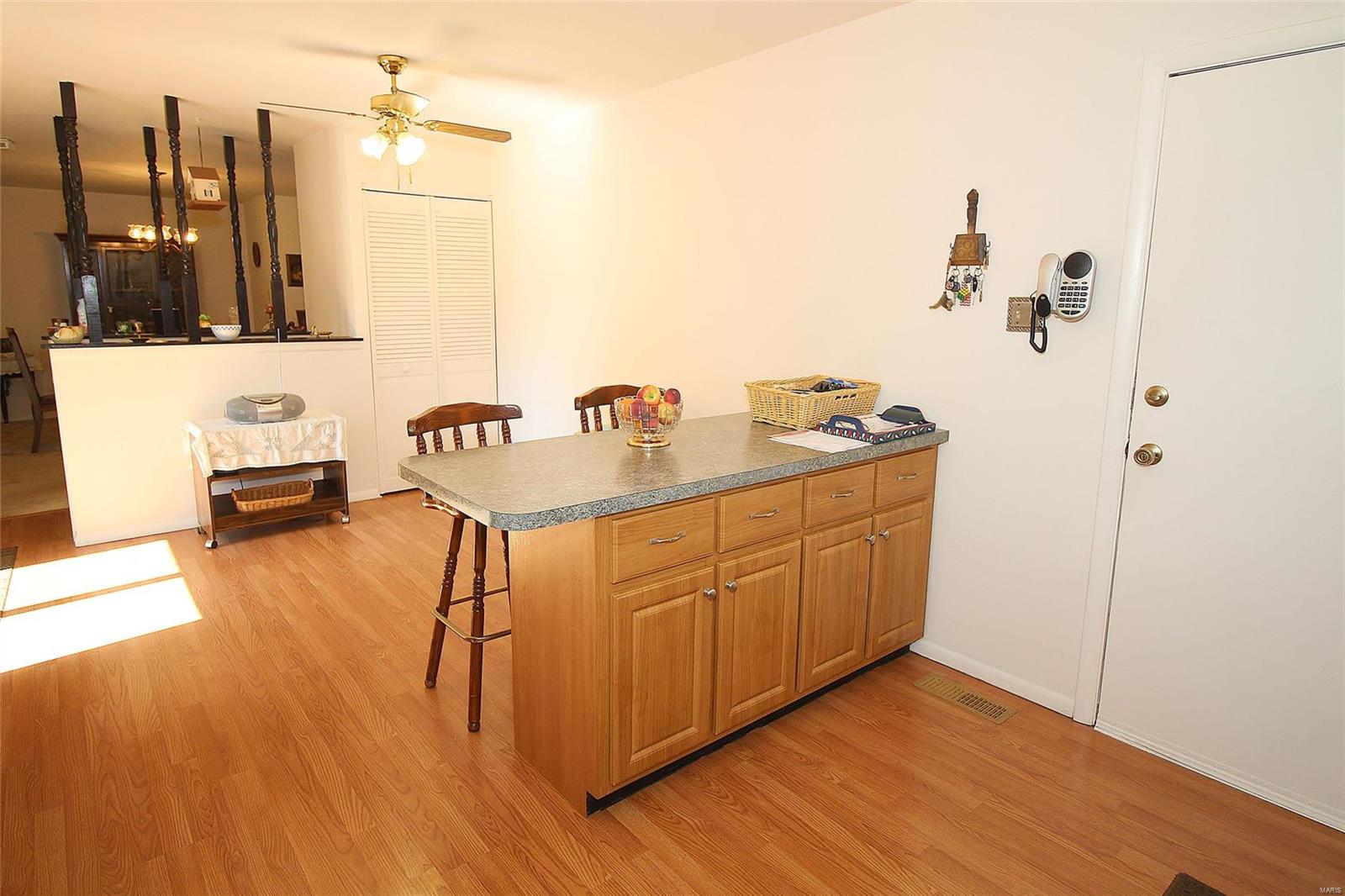 5756 Hempline Road St. Louis, MO 63129 - Photo 12 of 49