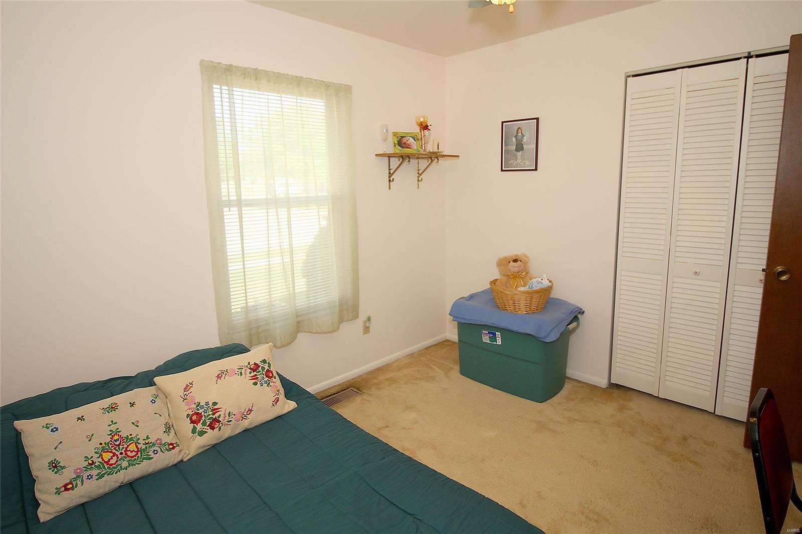 5756 Hempline Road St. Louis, MO 63129 - Photo 20 of 49