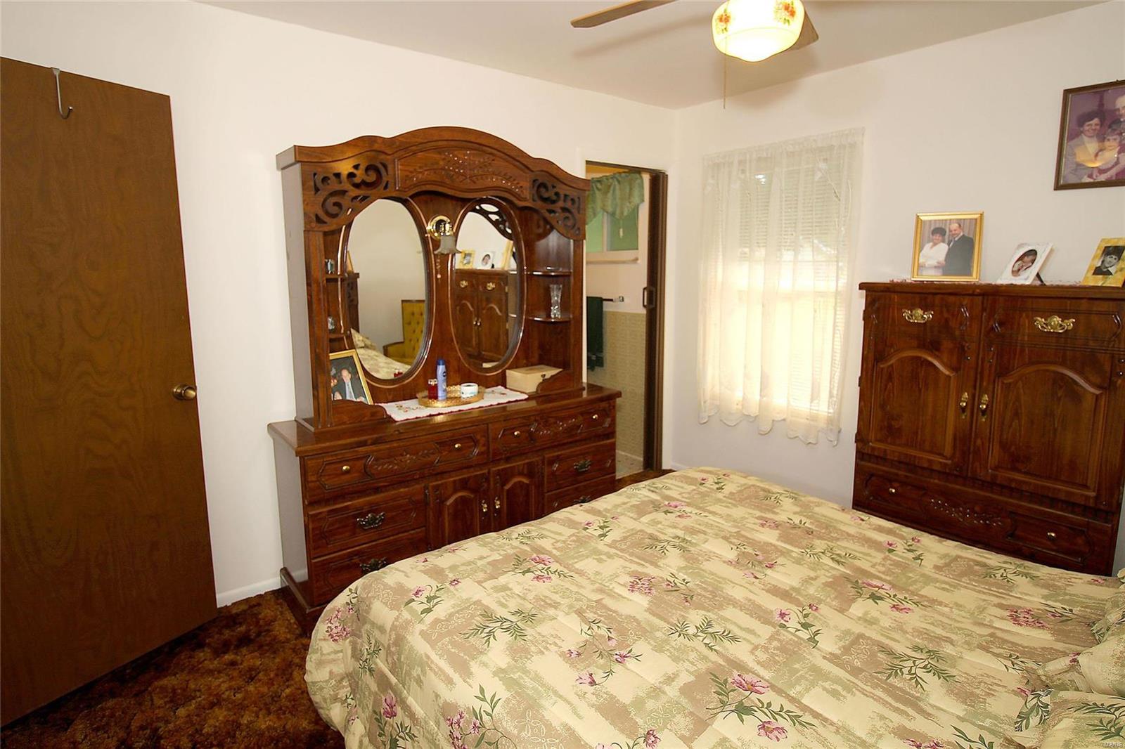 5756 Hempline Road St. Louis, MO 63129 - Photo 23 of 49