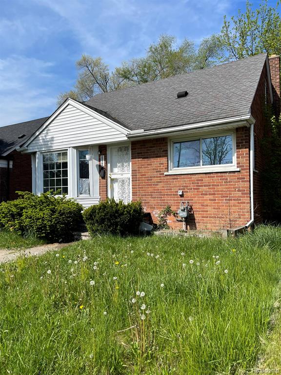 20569 Evergreen Road Detroit, MI 48219 - Photo 2 of 31
