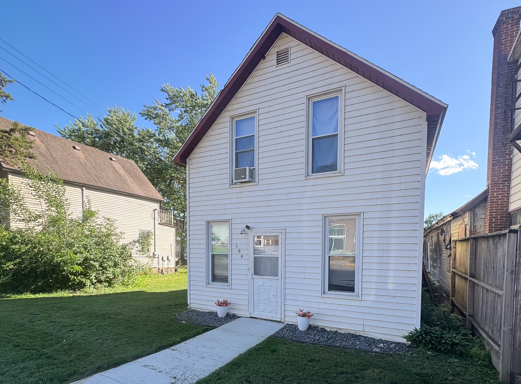 109 North Main Street Cochrane, WI 54622 - Photo 3 of 10