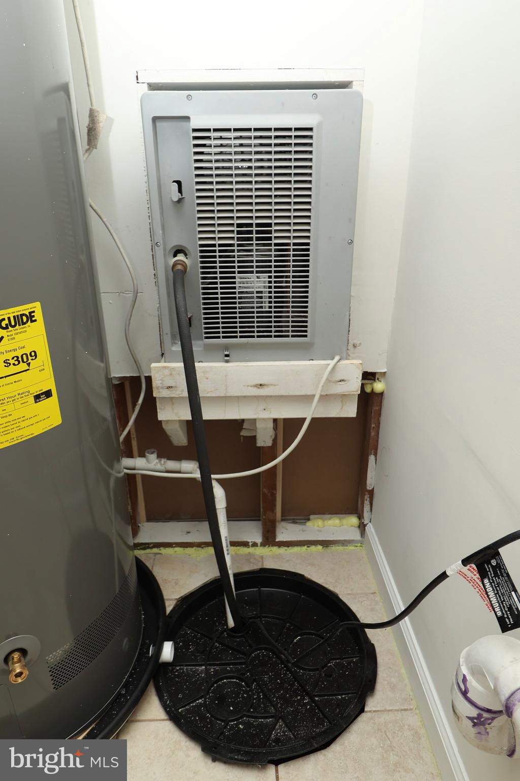 291 Union Street Glassboro, NJ 08028 - Photo 32 of 60 a room with musical instruments